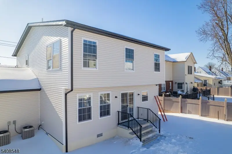 131 Palsa Ave, Elmwood Park, NJ 07407 - Image #2