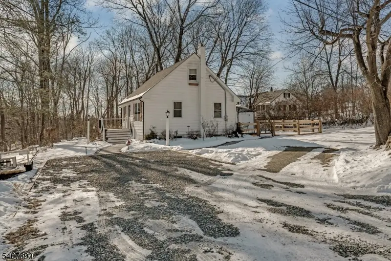 58 Brooklyn Rd, Stanhope, NJ 07874 - Image #3