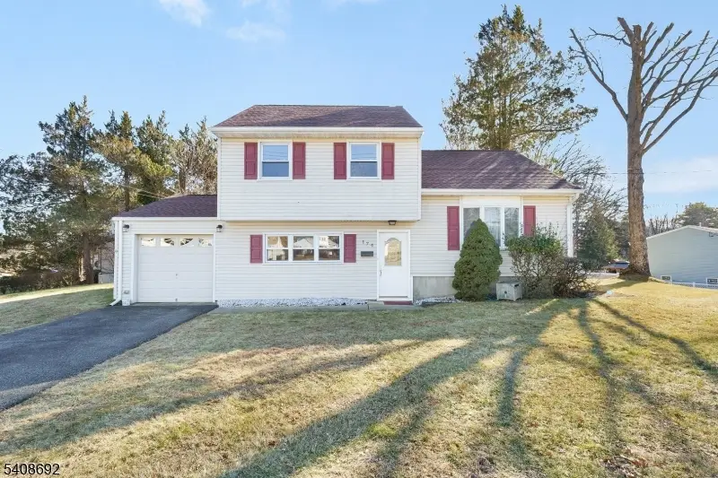 174 Baker Ave, Wharton, NJ 07885 - Image #1