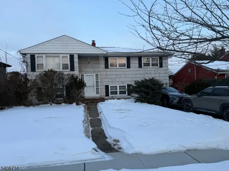 61 Homestead St, Clifton, NJ 07013 - #1