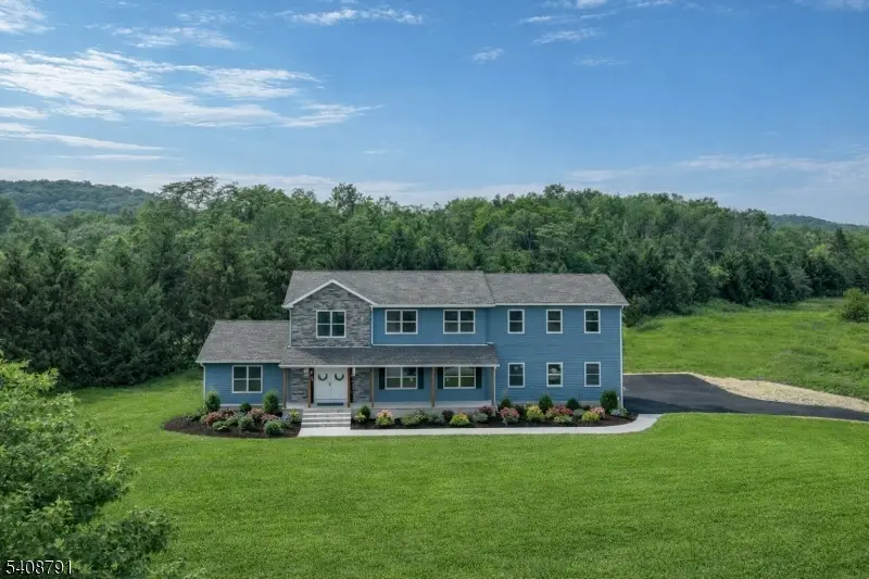 4 Sterling Dr, Wantage, NJ 07461 - Image #1