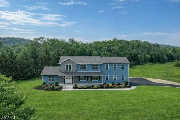 4 Sterling Dr, Wantage Twp., NJ 07461