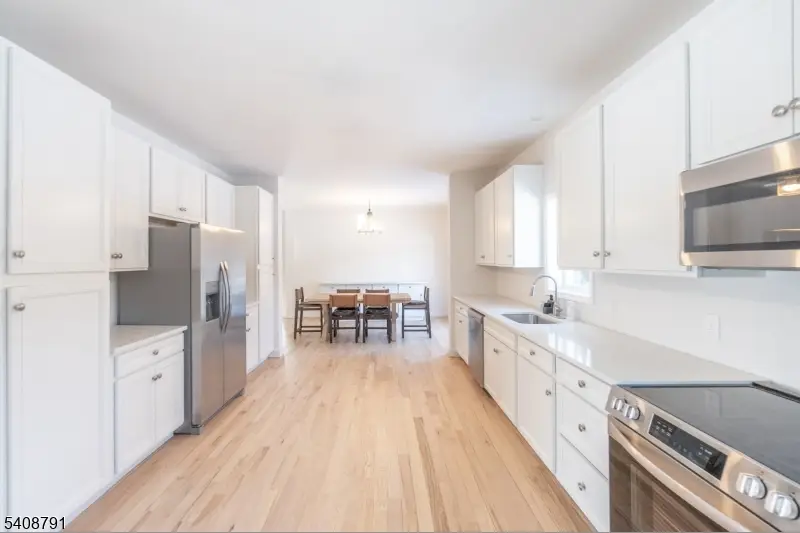 4 Sterling Dr, Wantage, NJ 07461 - Image #3