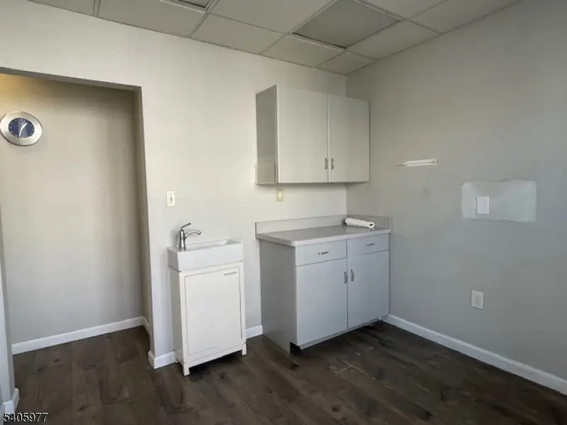 332 Lafayette St, Newark, NJ 07105 - Image #3