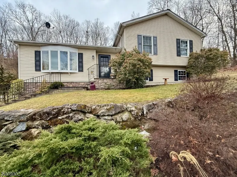 17 River View Drive, Hardwick, NJ 07825 - Image #1