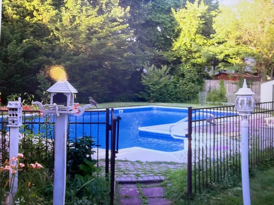 4 Carriage Way, Blackwells Mills, NJ 08844 - #2