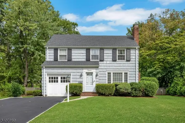 11 Mount Vernon Ave, Summit City, NJ 07901