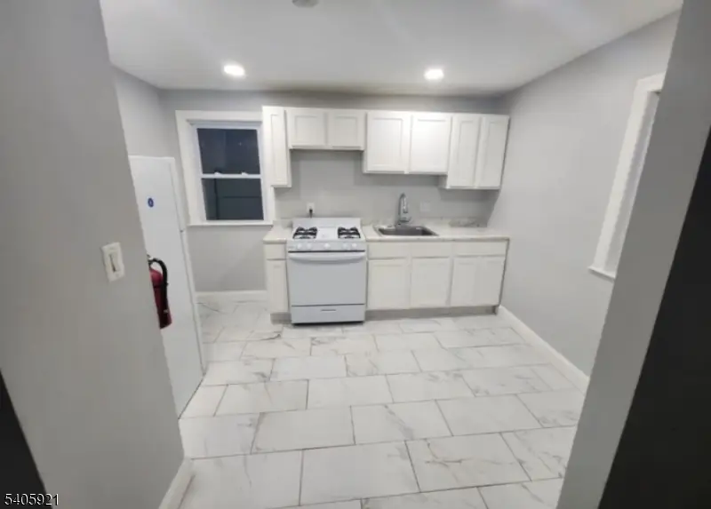 118 Lenox Ave, East Orange, NJ 07018 - Image #2