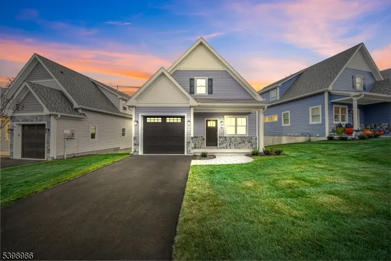 8 Birdie Ln, Boonton Township, NJ 07005 - #1