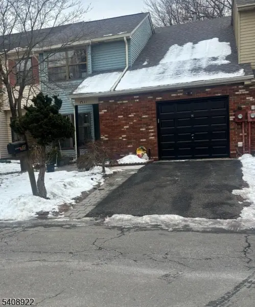 35 Walton Ct, East Brunswick, NJ 08816 - Image #1