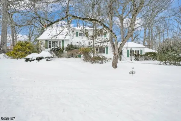 645 Wildwood Rd, Northvale Boro, NJ 07647