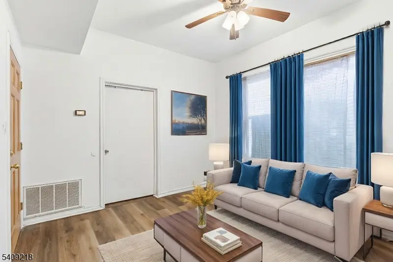 371 Badger Ave, Newark, NJ 07112 - Image #3