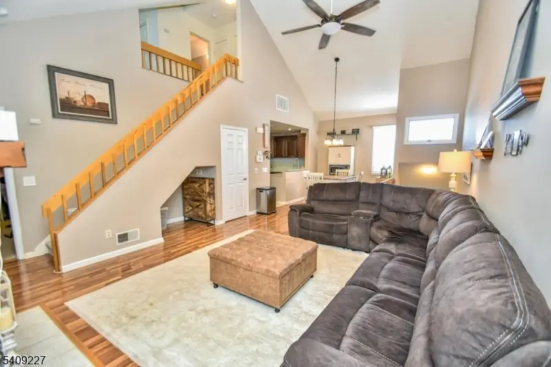 14 Heritage Ct, Oak Ridge, NJ 07438 - #2