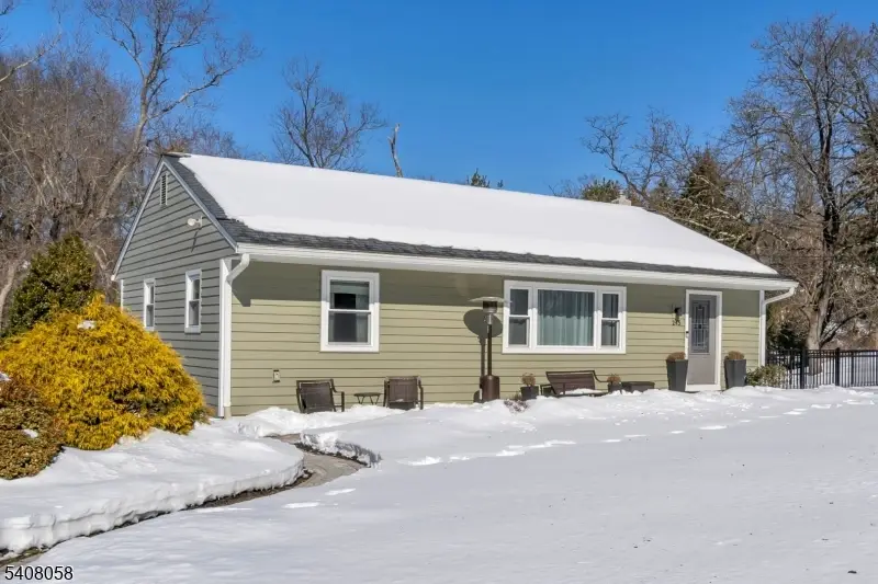 245 Leeham Ave, Green Knoll, NJ 08807 - #1