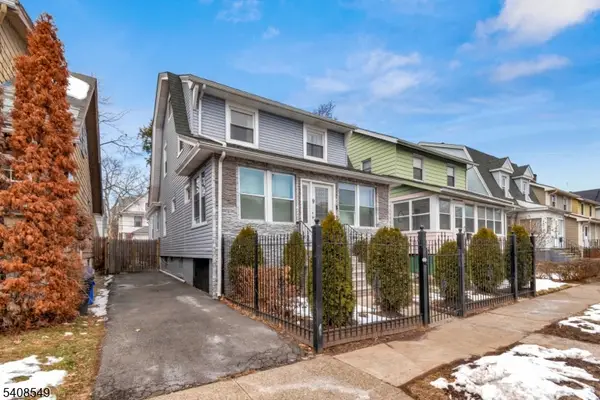 19 Irving St, East Orange City, NJ 07018