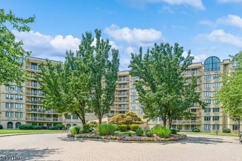 10 Smith Manor Blvd #121, West Orange, NJ 07052 - #2