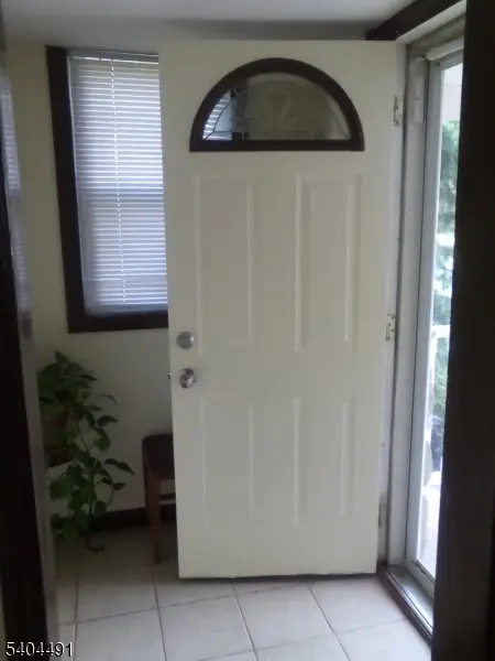 92 Oak St, Bradley Gardens, NJ 08807 - #2