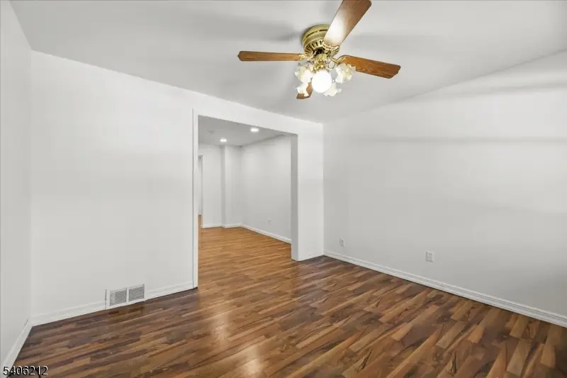 270-270A Sitgreaves St, Phillipsburg, NJ 08865 - #3