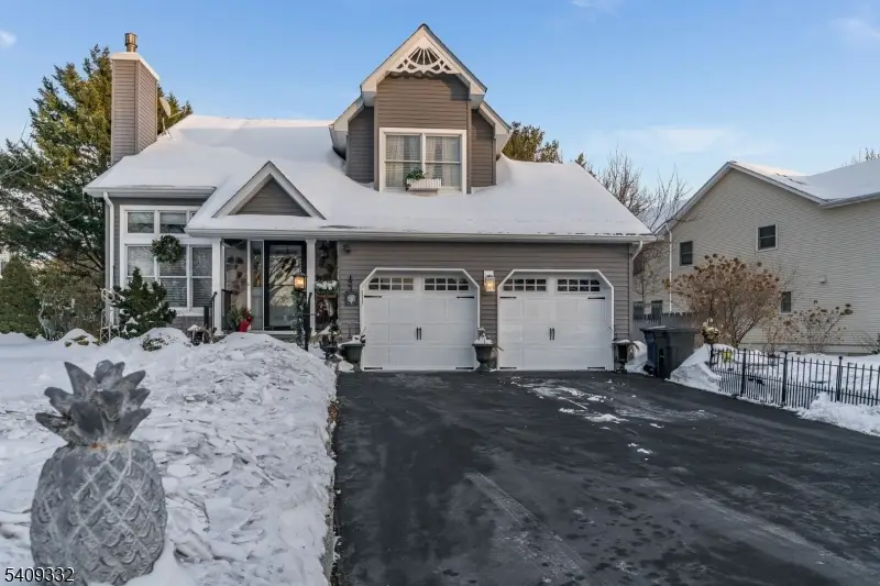 7 Rachel Ct, Clinton, NJ 08809 - #2