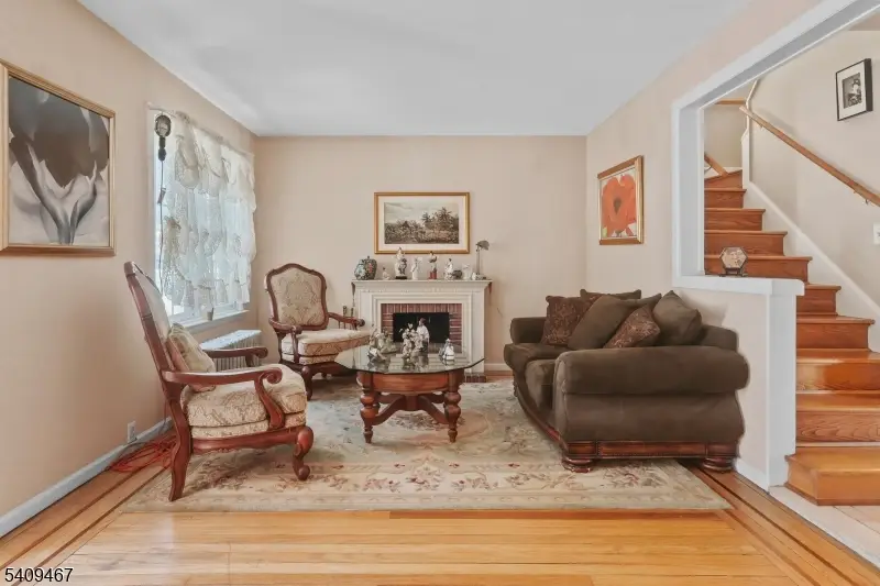 47 Elycroft Pkwy, Rutherford, NJ 07070 - Image #2