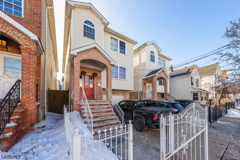 216 Bond St, Elizabethport, NJ 07206 - #3