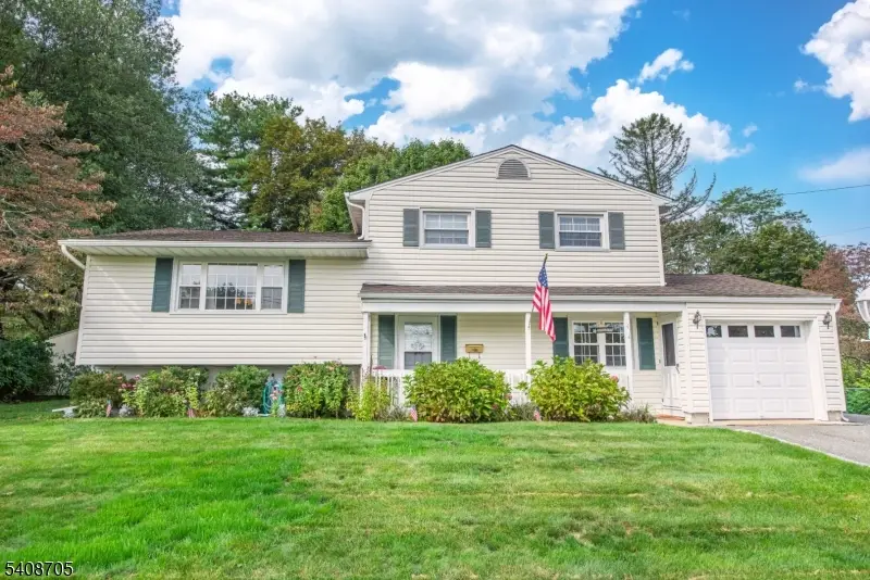 4 George St, Succasunna, NJ 07876 - #1