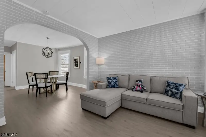 608 Washington Ave, Belleville, NJ 07109 - #3