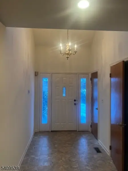 599 Apache Ct, Mahwah, NJ 07430 - #2