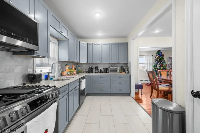 53 Park St, Ridgefield Park, NJ 07660 - #3