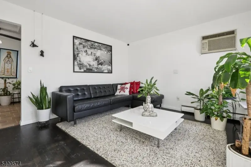 89 Anderson Ave #2, Wallington, NJ 07057 - #3