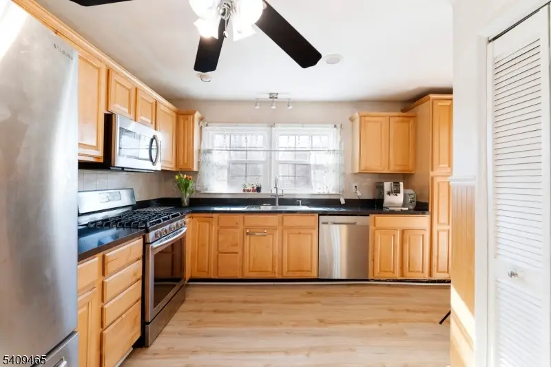 8 Cardinal Ln Apt 2, Hillsborough, NJ 08844 - #3