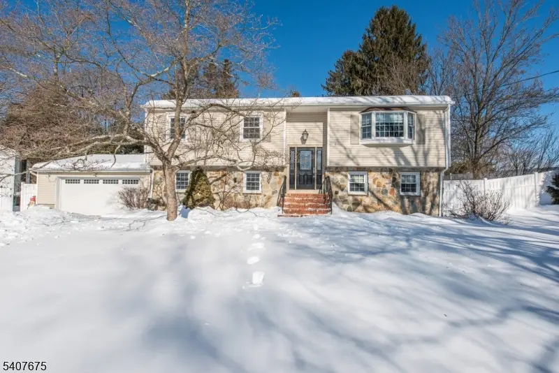 9 Hillside Rd, Beattystown, NJ 07840 - #1