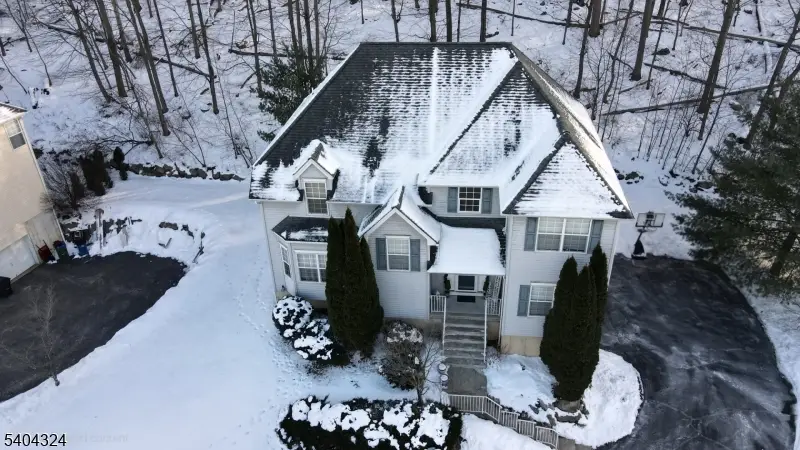 17 Bowers Dr, Allamuchy Township, NJ 07840 - Image #3