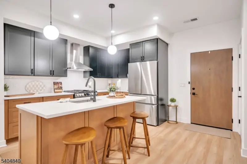 206 Encampment Ct, Montville, NJ 07082 - #2