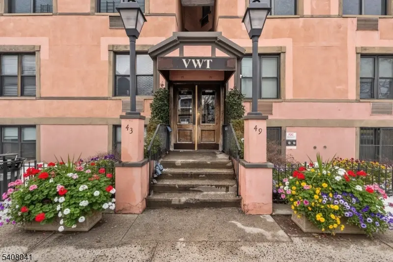 43 Van Wagenen Ave #2F, Jersey City, NJ 07306 - #1