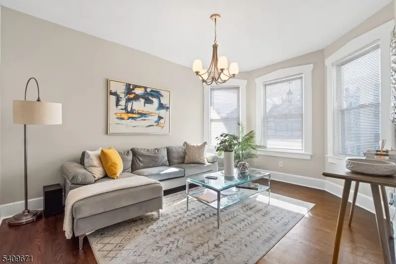 33-35 Mapes Ave #2, Newark, NJ 07112 - Image #2