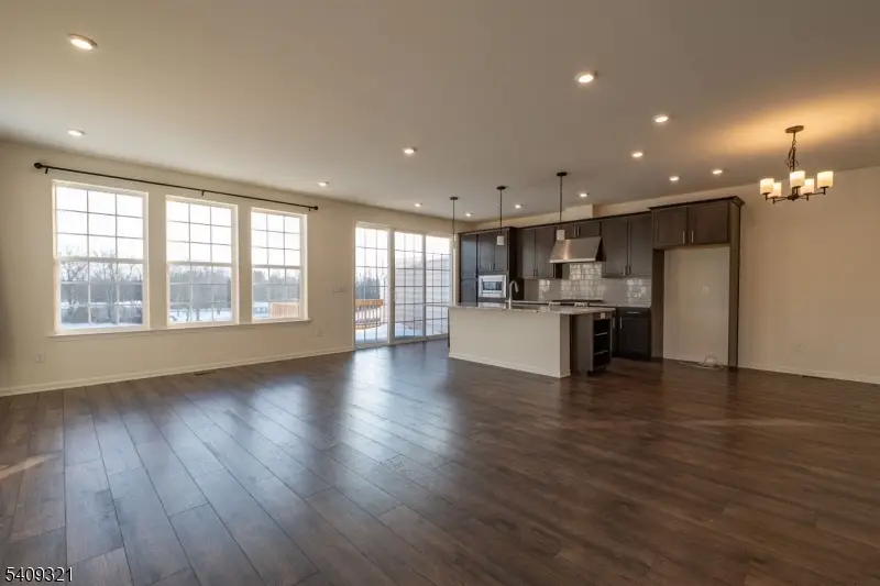 601 Charleston Dr, Monroe Township, NJ 08831 - #3