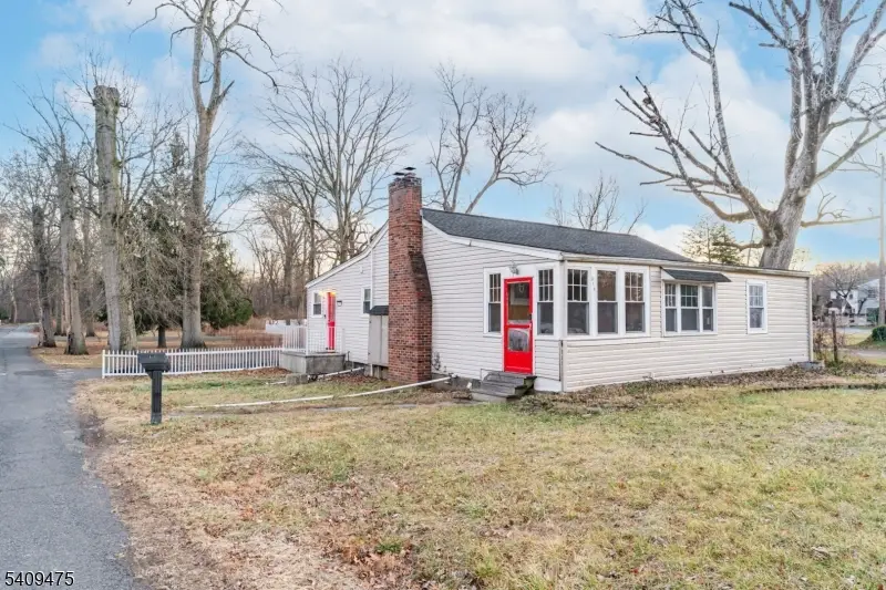 310 Boulevard Dr, Wayne, NJ 07470 - Image #3