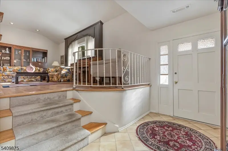 29 Manitou Cir, Westfield, NJ 07090 - #2