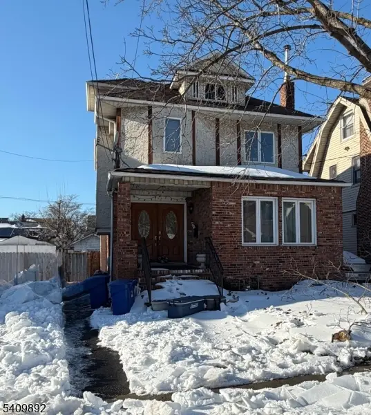 172 Glenwood Rd, Elizabeth City, NJ 07208