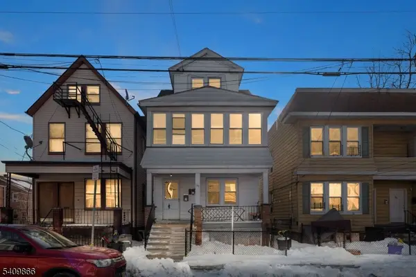 134 Dewey St, Newark City, NJ 07112