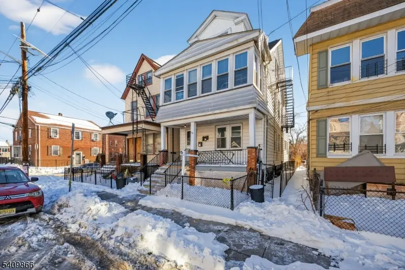 134 Dewey St, Newark, NJ 07112 - Image #3