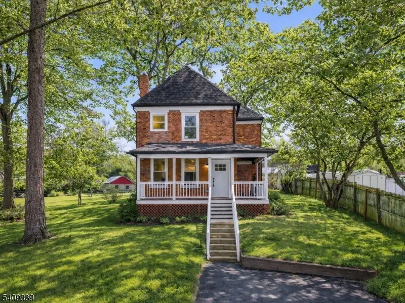 71 Wishing Well Rd, Hamburg, NJ 07419 - #1