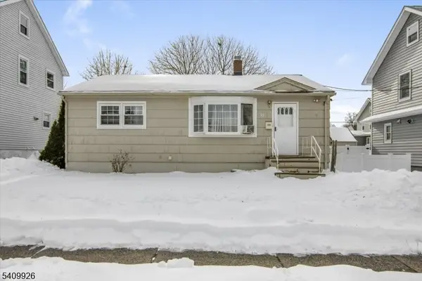 33 Daka Ct, Bloomfield Twp., NJ 07003