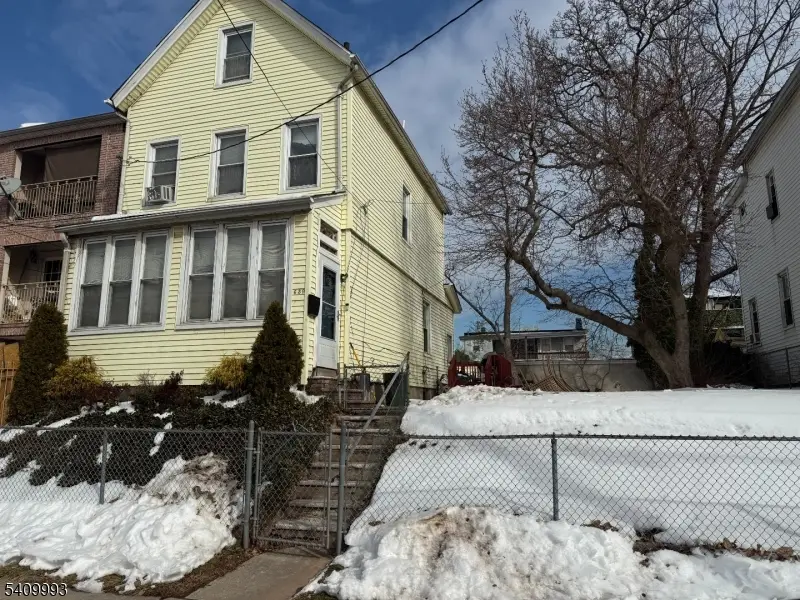 637 Court St, Elizabeth, NJ 07206 - #1