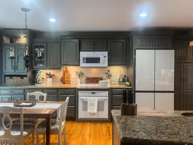 1 Brandon Ct, Andover, NJ 07821 - #2