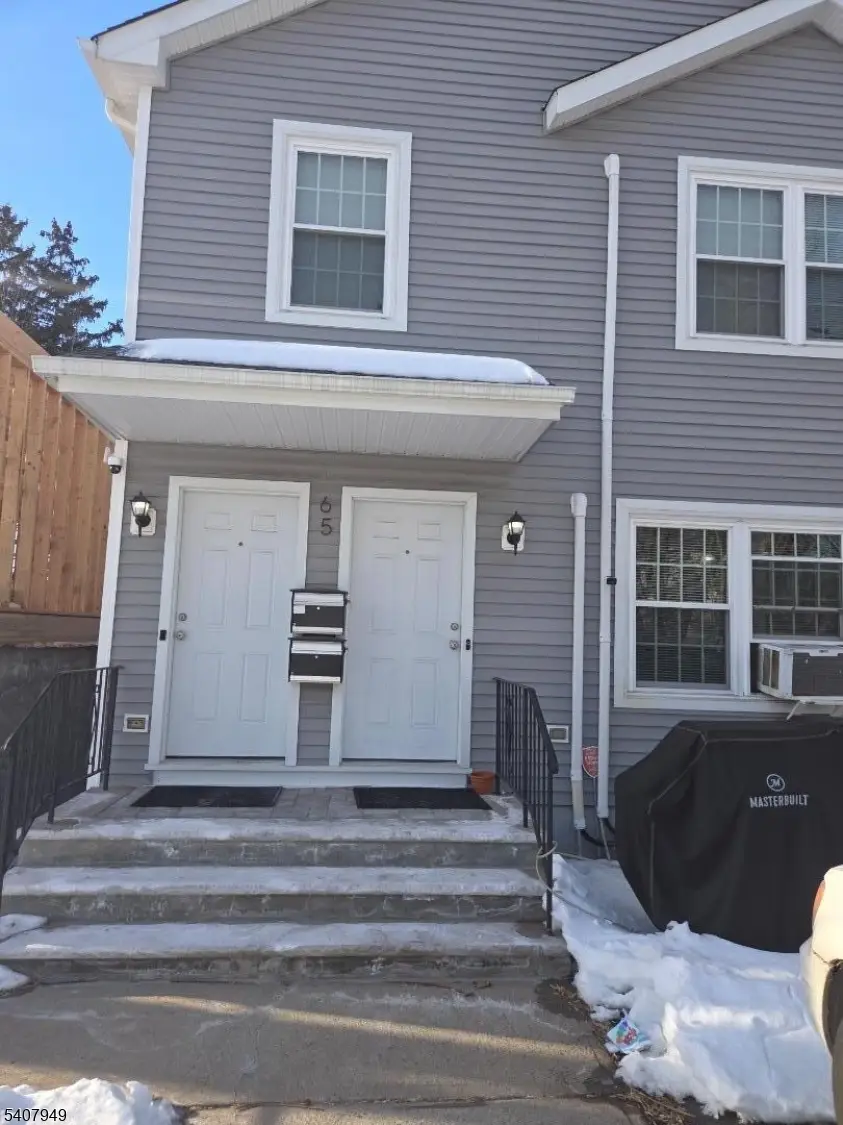 65 Montgomery Ave, Irvington, NJ 07111 - #1