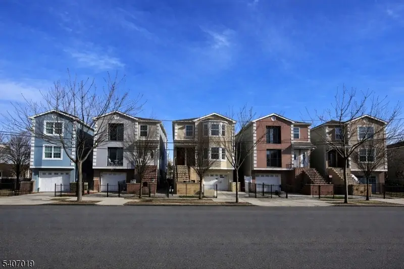 530 Broadway, Elizabeth, NJ 07206 - #2