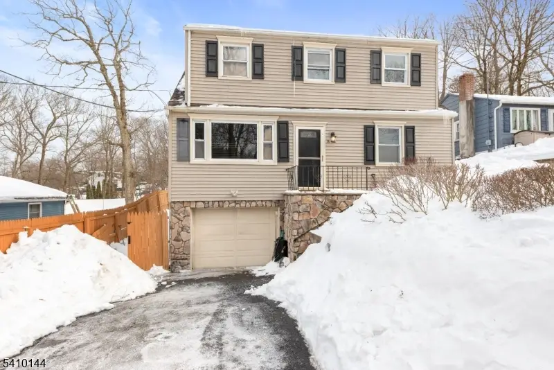 34 Bayview Ave, Hopatcong, NJ 07843 - #1