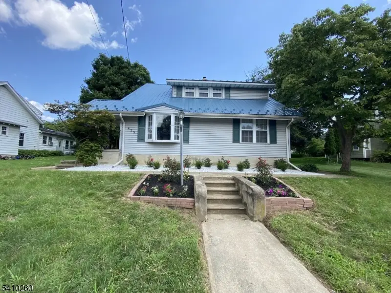 429 Russell Ave, Upper Pohatcong, NJ 08865 - #2